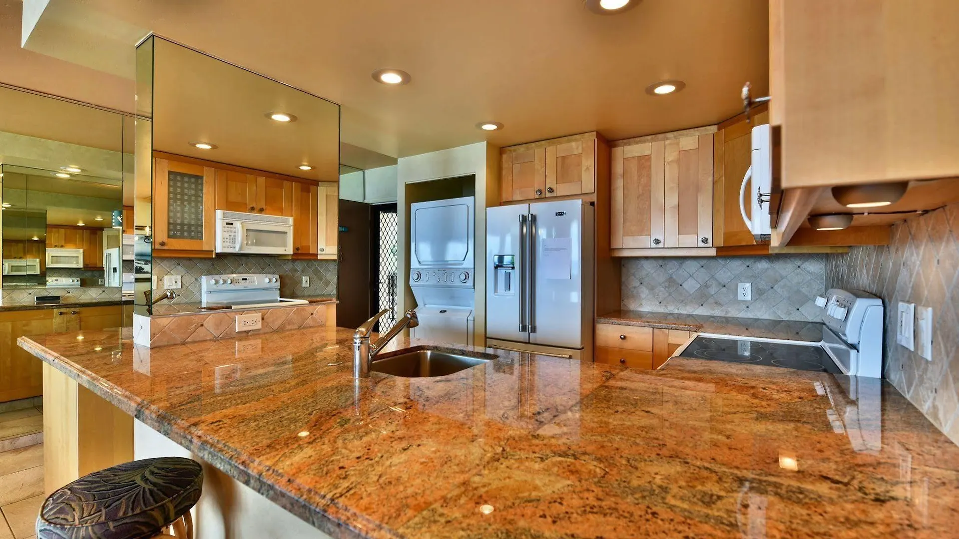 Hololani Oceanfront Condominiums Napili-Honokowai 0*,
